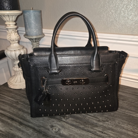 Elegant Black Studded Handbag - Picture 1 of 11